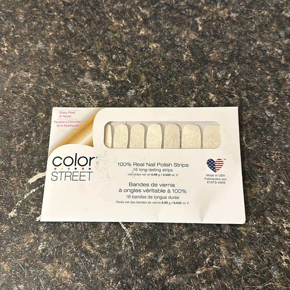 🌸🌸Color Street Over the Moon